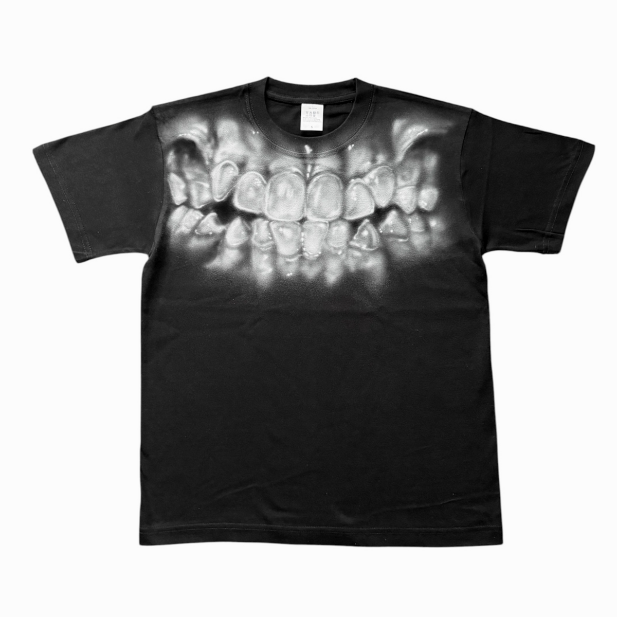 monochrome tee